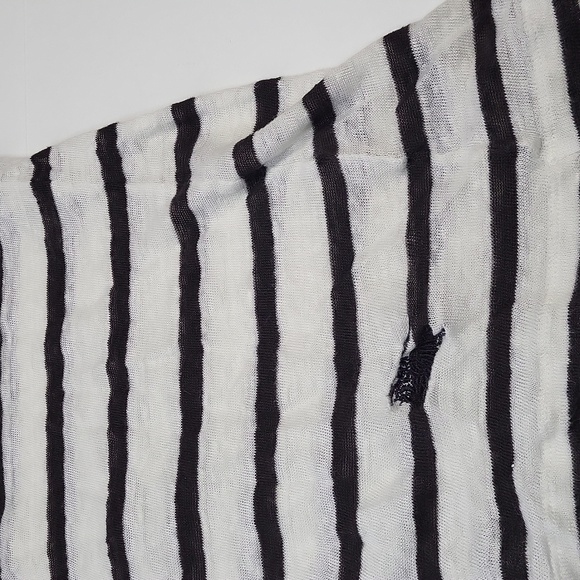 Burberry Brit Women's Tshirt Size Medium - Picture 4 of 16